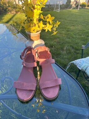 Koolaburra by Uggs Pink Suede Two-Strap Open Toe Sandals